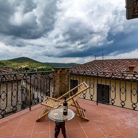Art Rebus Tower In Tuscany Apartment Radda in Chianti Exterior photo